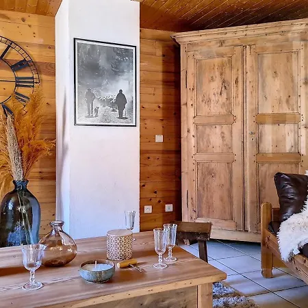 Chalet Spacieux Avec Sauna, Proche Des Menuires Et St Martin De Belleville - Fr-1-344-738